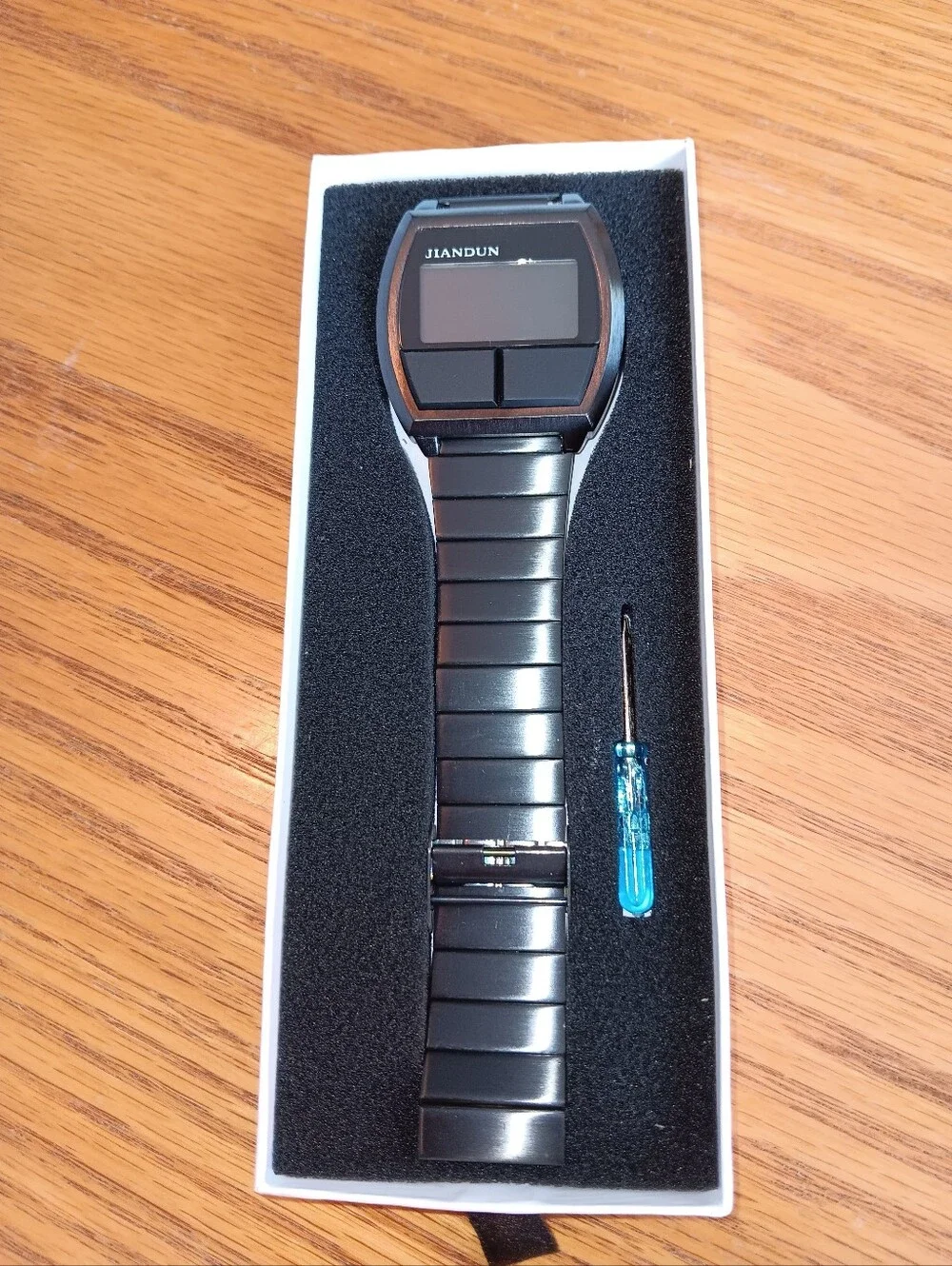 JIANDUN Black Digital Bracelet Watch